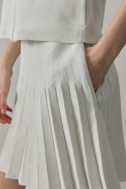 RECYCLED SMOOTH-KNIT PLEATS - White