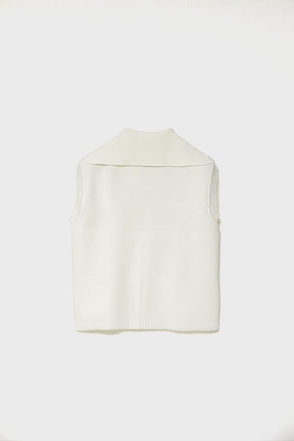 RECYCLED SMOOTH-KNIT VEST - White