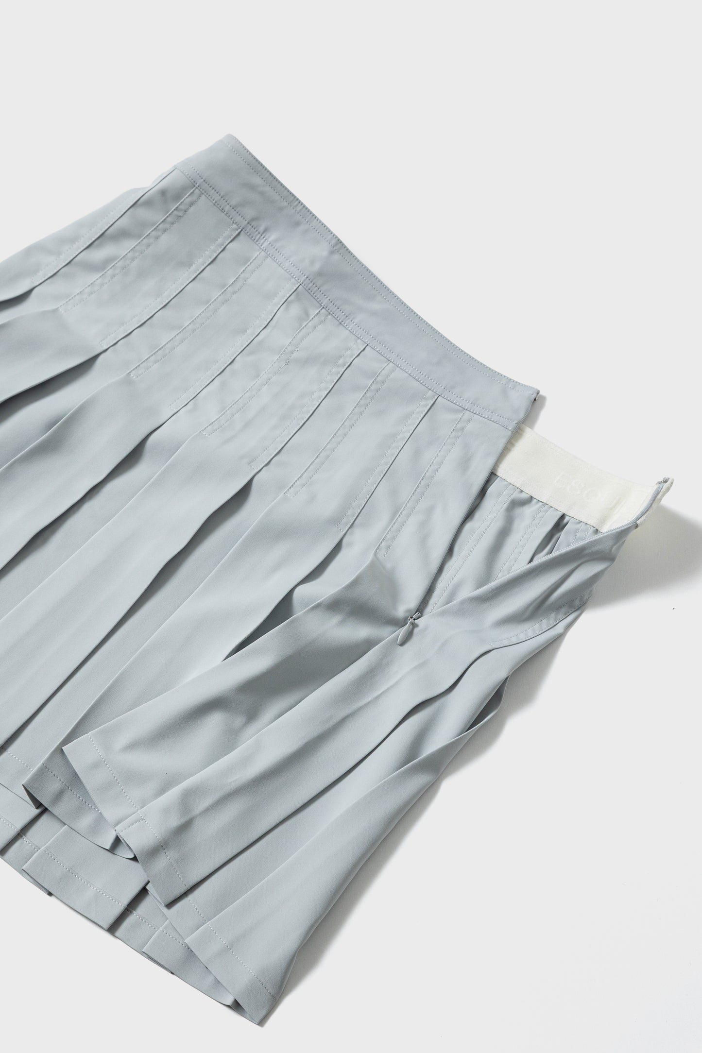 FLOWING PLEATS SKIRT - Soft Blue