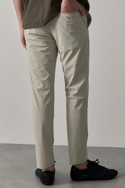 COOL-TOUCH GOLF PANTS - Beige