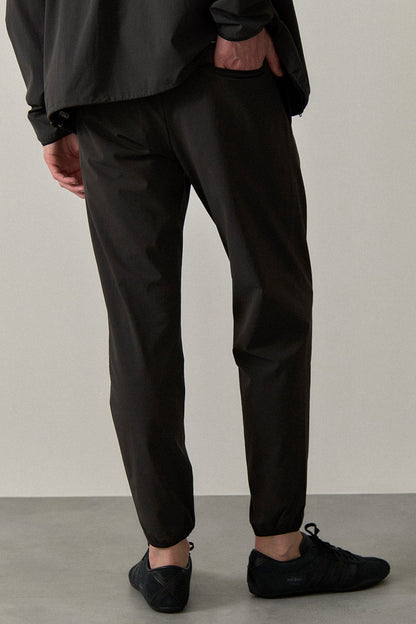 LIGHTFORM SLIM JOGGERS - Black